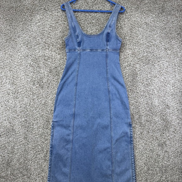 American Eagle Outfitters Dresses & Skirts - American Eagle Denim Dress Women's 6 Blue Maxi Scoop Neck Sleeveless Side Slit